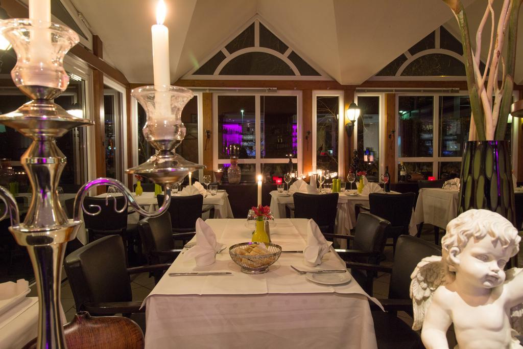 Hotel Parqeo Im A66 ゲルンハウゼン エクステリア 写真