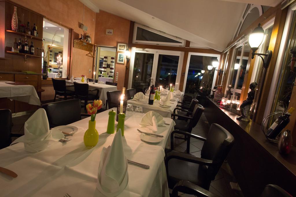 Hotel Parqeo Im A66 ゲルンハウゼン エクステリア 写真