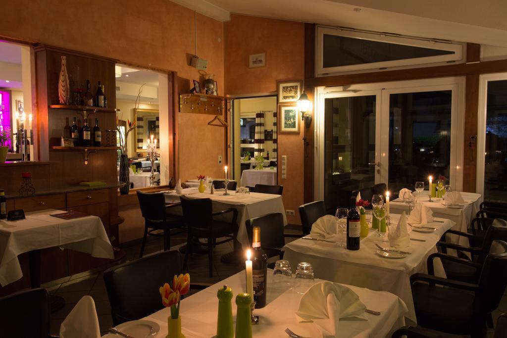 Hotel Parqeo Im A66 ゲルンハウゼン エクステリア 写真